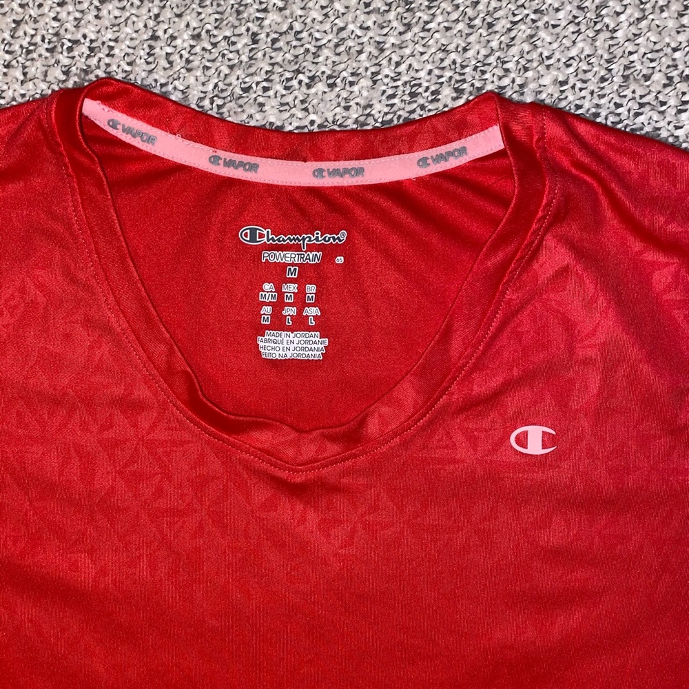 Workout top - Picture 2 of 2